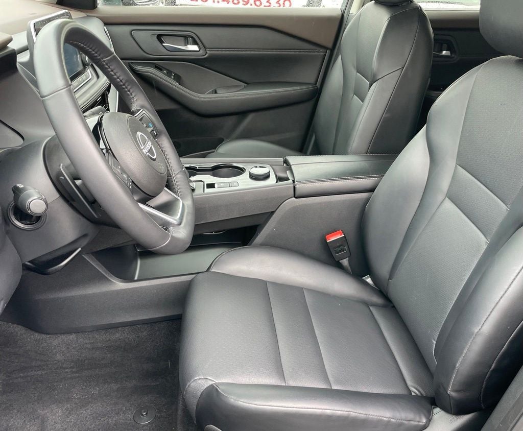 2023 Nissan Rogue SV premium