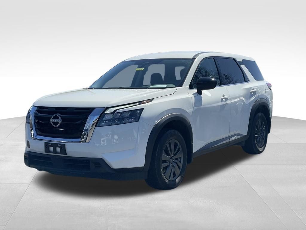 2024 Nissan Pathfinder S