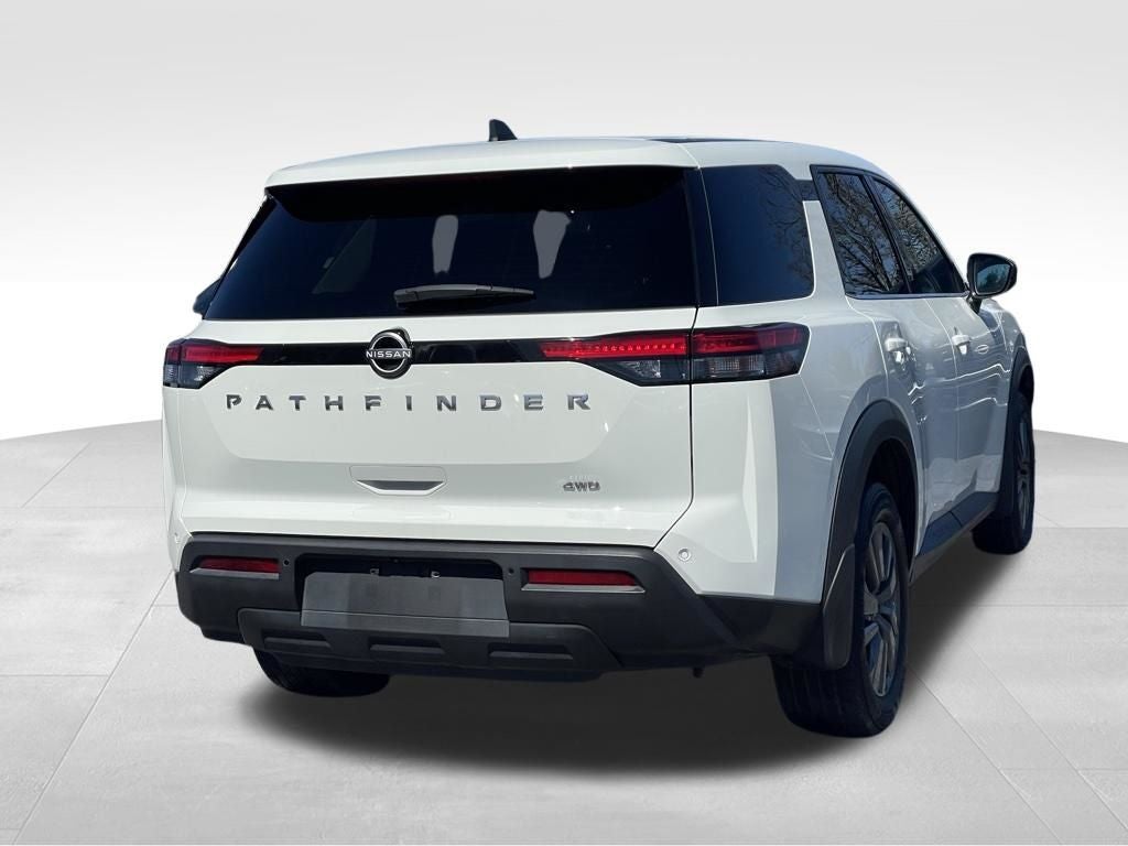 2024 Nissan Pathfinder S