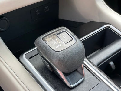 2023 Nissan Pathfinder SV