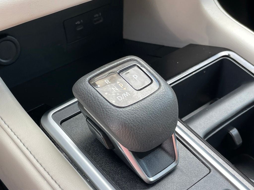 2023 Nissan Pathfinder SV