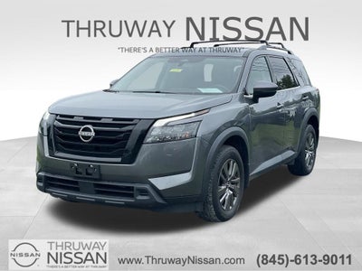 2024 Nissan Pathfinder SV