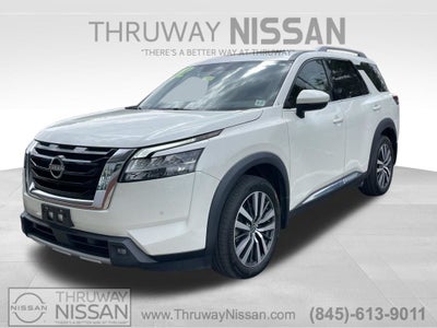 2022 Nissan Pathfinder Platinum