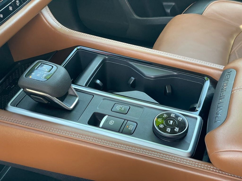 2022 Nissan Pathfinder Platinum