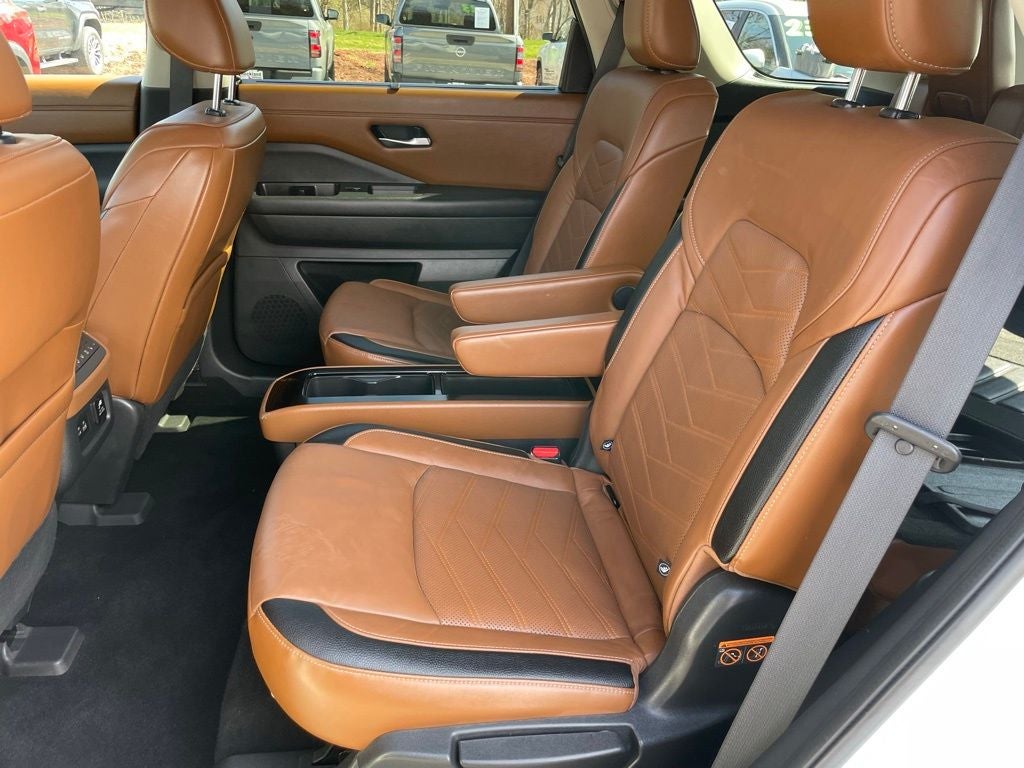 2022 Nissan Pathfinder Platinum