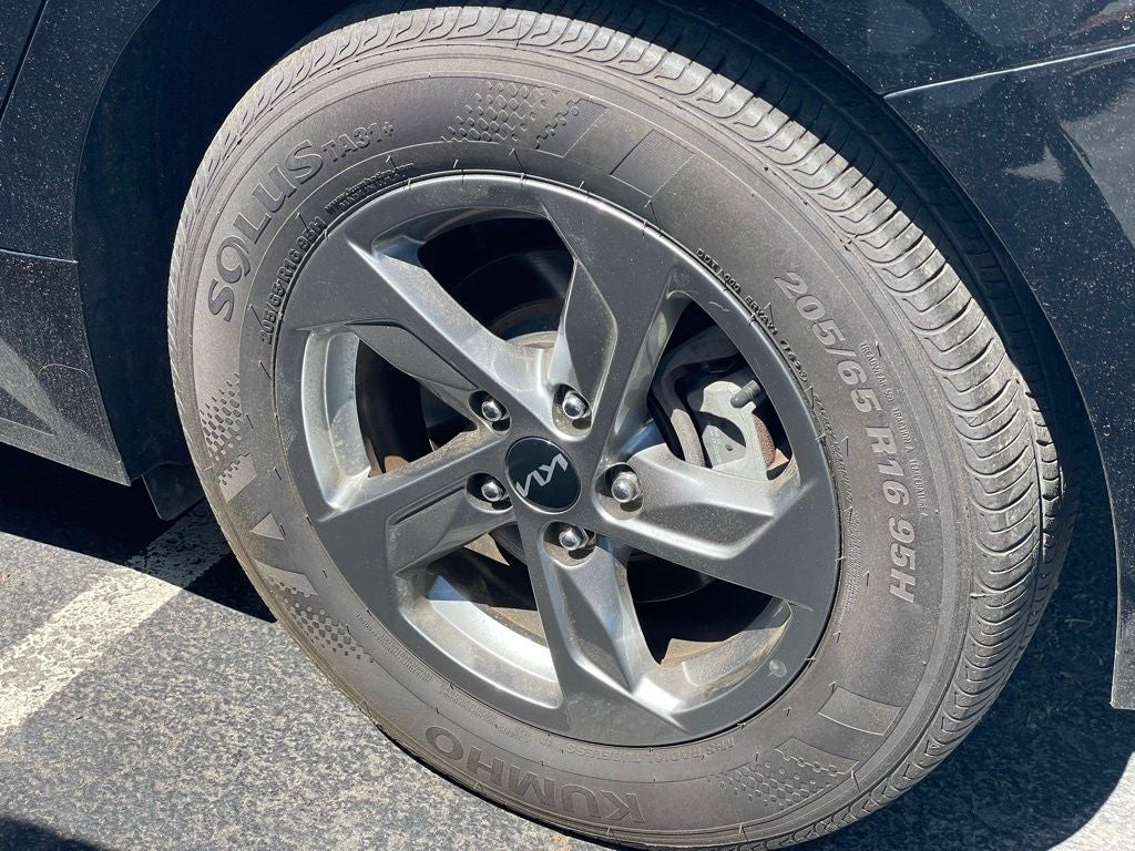2023 Kia K5 LXS