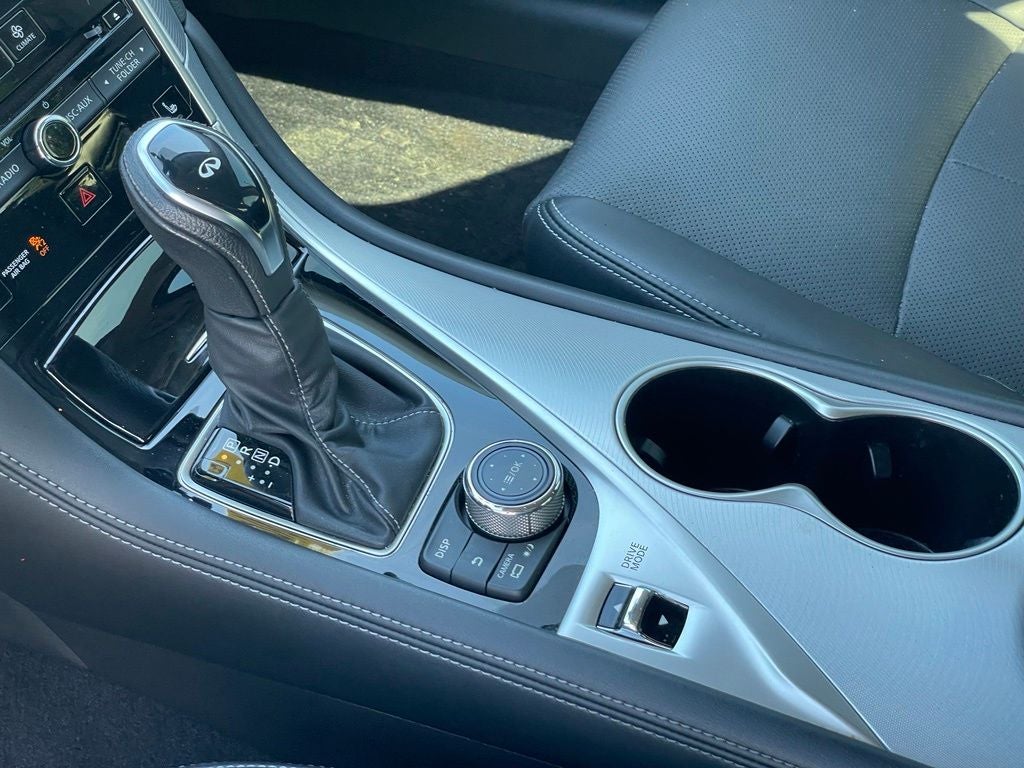 2023 INFINITI Q50 LUXE