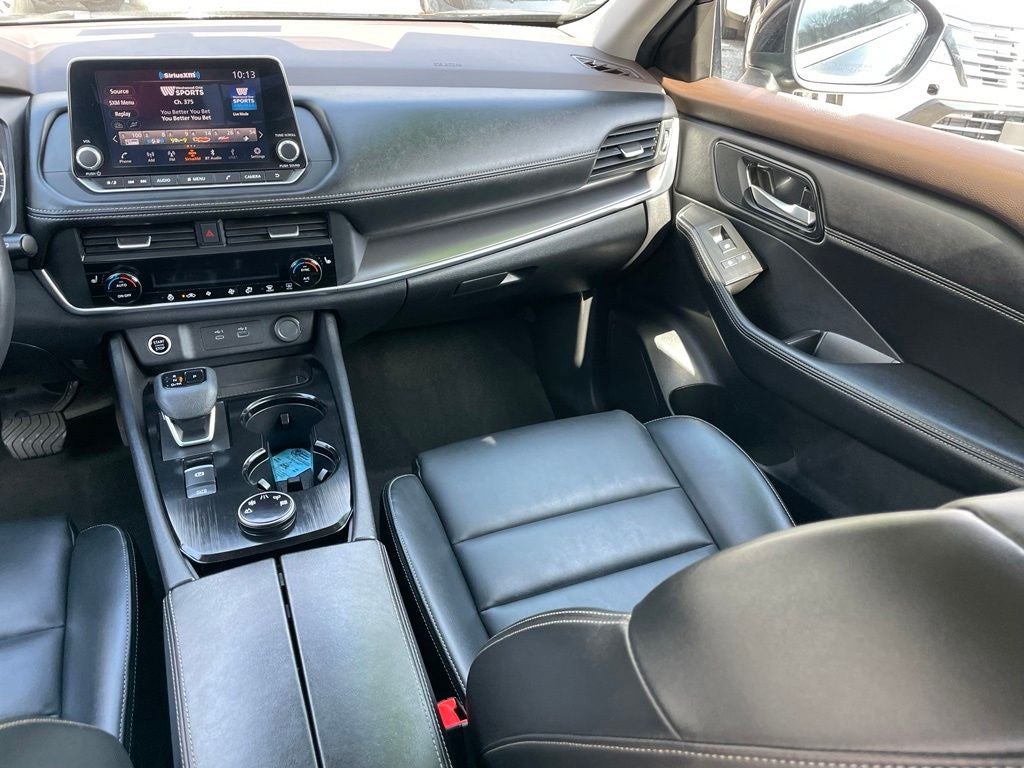 2023 Nissan Rogue SV Midnight-Premium