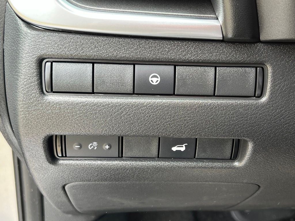 2023 Nissan Rogue SV premium