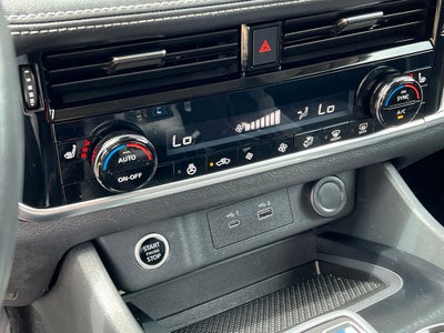 2023 Nissan Rogue SV premium