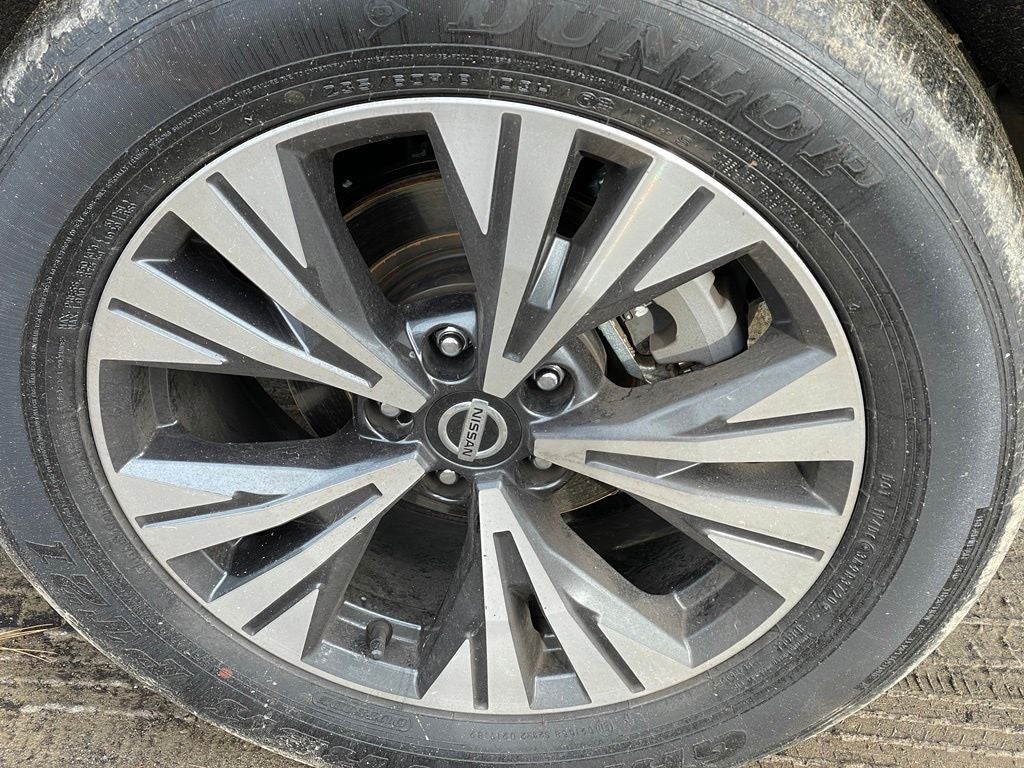 2023 Nissan Rogue SV premium
