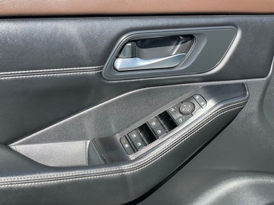 2023 Nissan Rogue SV Midnight Premium