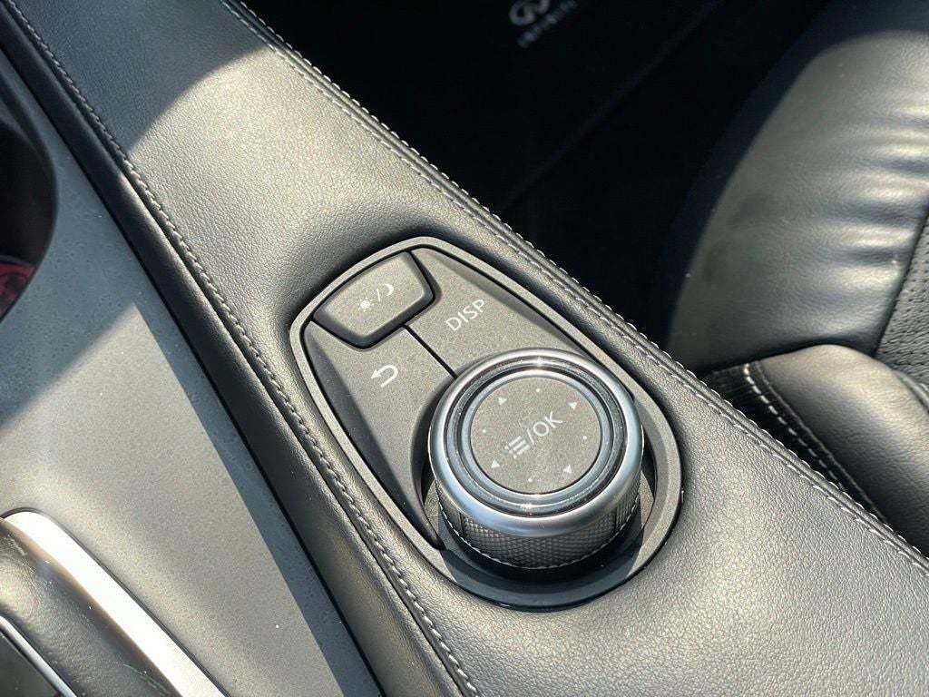 2023 INFINITI QX50 LUXE