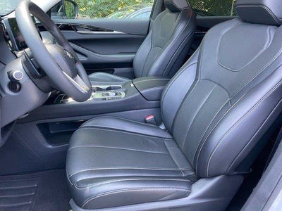 2023 INFINITI QX60 LUXE AWD