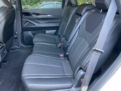 2023 INFINITI QX60 LUXE AWD