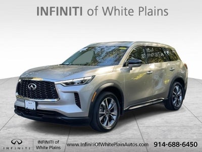 2023 INFINITI QX60 LUXE