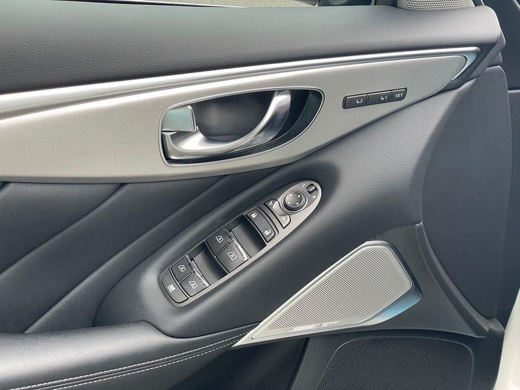 2022 INFINITI Q50 LUXE AWD
