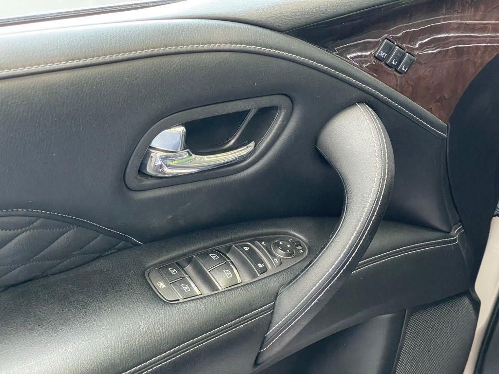 2019 INFINITI QX80 LUXE 4WD