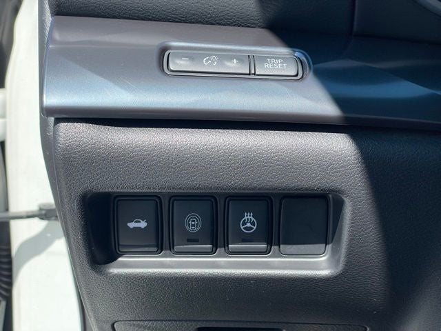 2023 Nissan Maxima SR