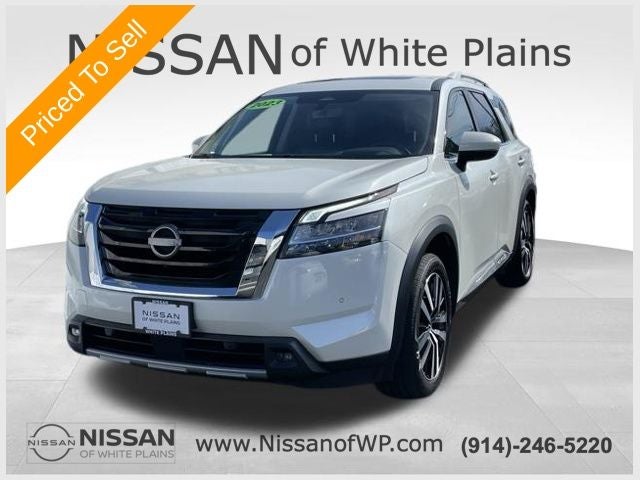 2023 Nissan Pathfinder Platinum