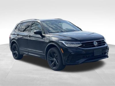 2023 Volkswagen Tiguan 2.0T SE R-Line Black
