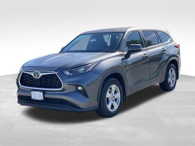 2022 Toyota Highlander LE