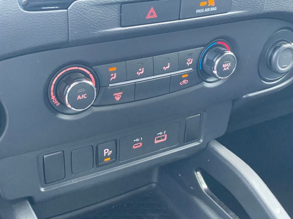2023 Nissan Frontier SV