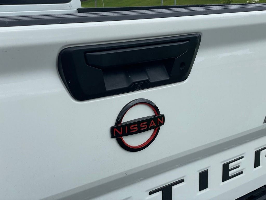 2023 Nissan Frontier PRO-4X