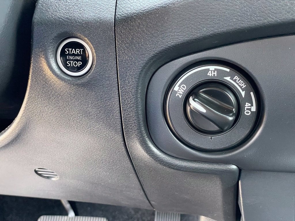 2023 Nissan Frontier SV