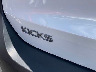 2025 Nissan Kicks SV