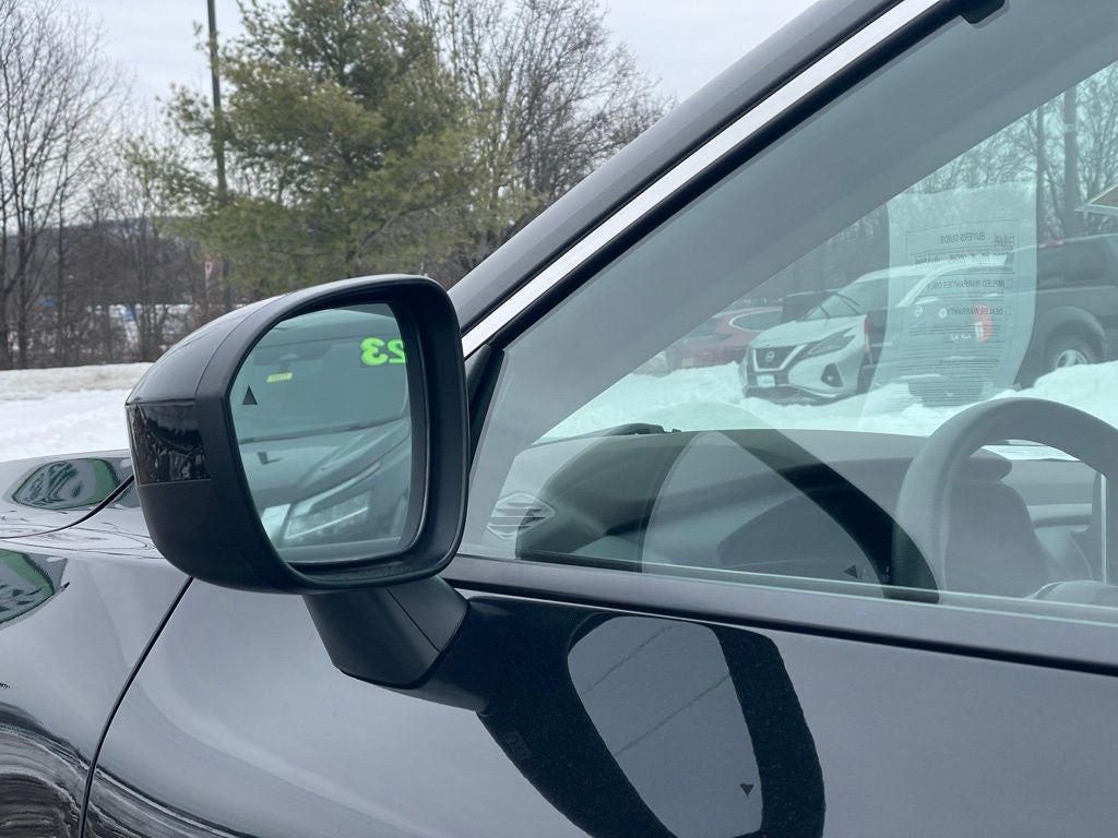 2023 Nissan Rogue SV Cloth Seating