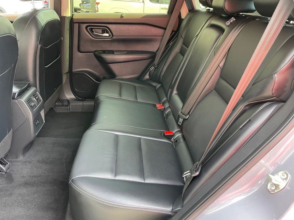 2023 Nissan Rogue SV premium
