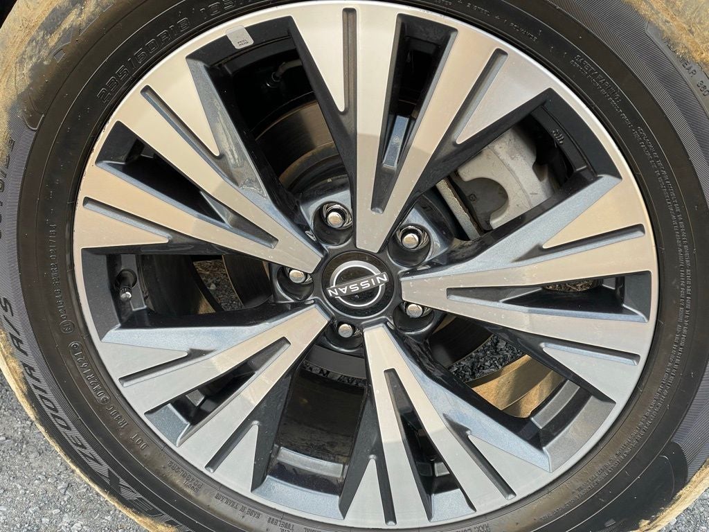 2023 Nissan Rogue SV Cloth Seating