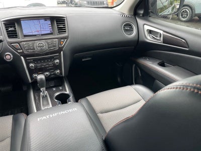 2019 Nissan Pathfinder SV