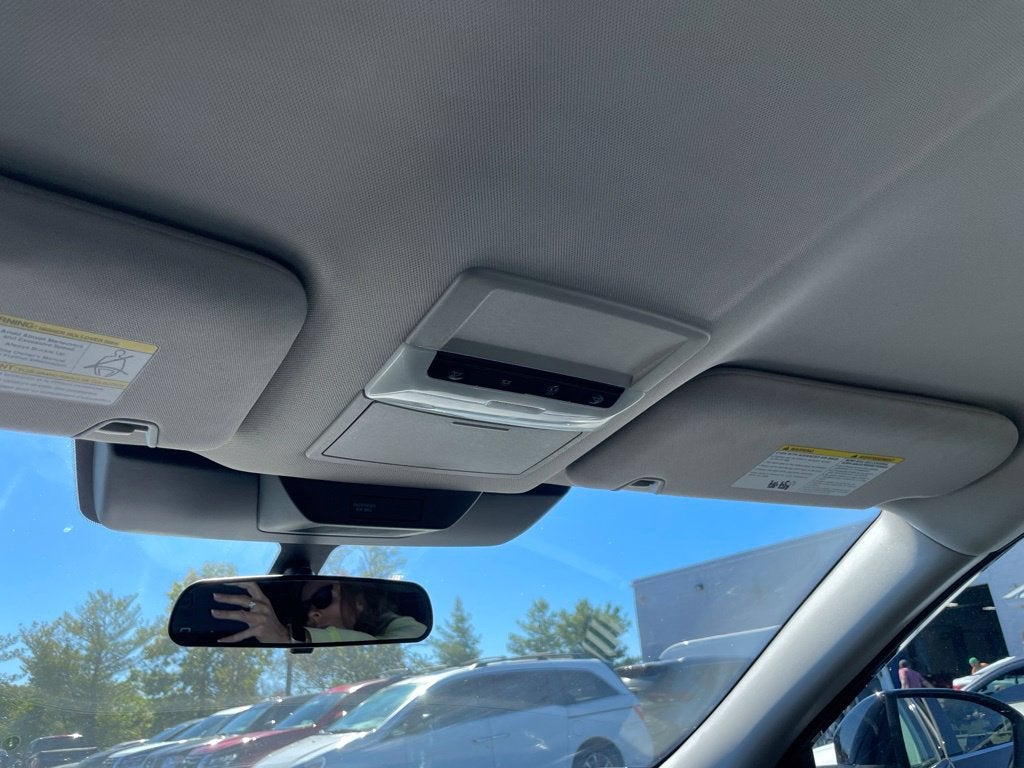 2022 Nissan Pathfinder S