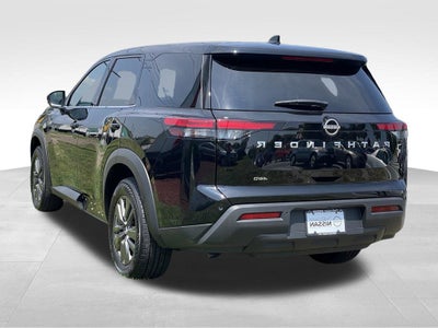 2022 Nissan Pathfinder S