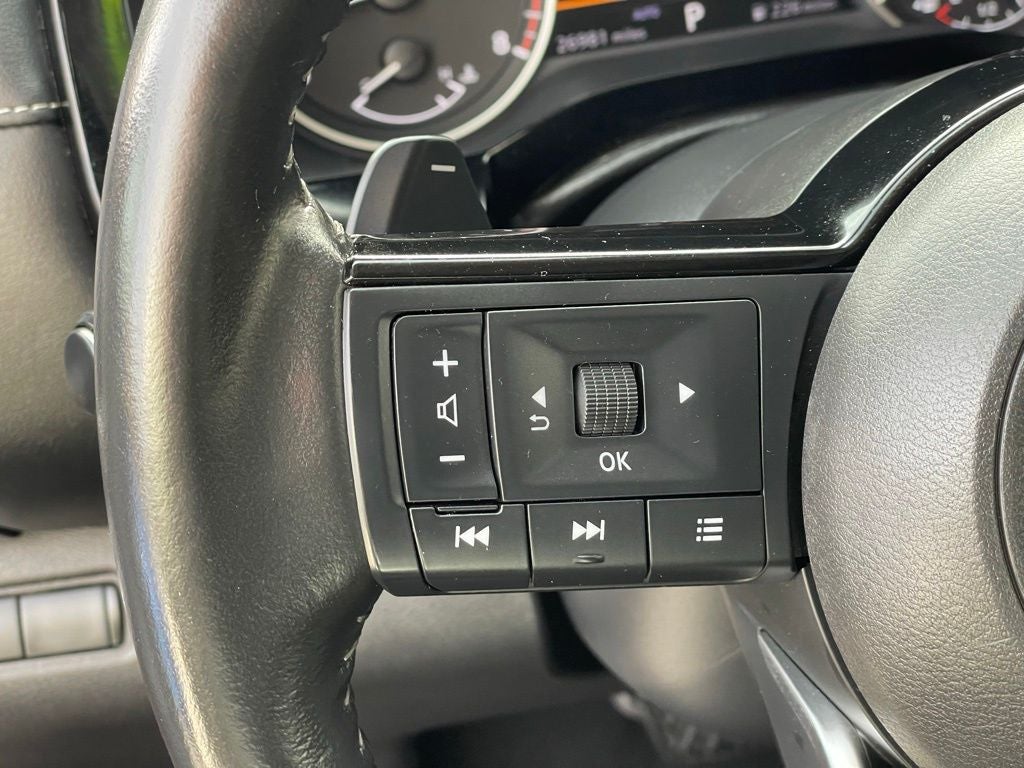2022 Nissan Pathfinder SL