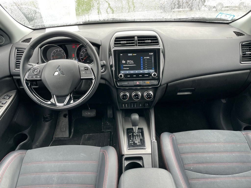 2025 Mitsubishi Outlander Sport 2.0 SE