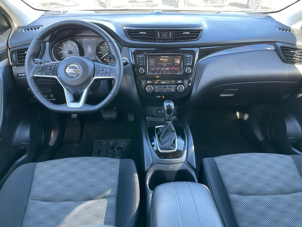 2022 Nissan Rogue Sport SV