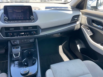 2024 Nissan Rogue SV Cloth Seating