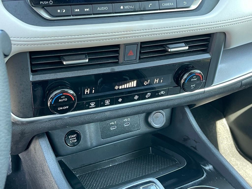 2024 Nissan Rogue SV Cloth Seating