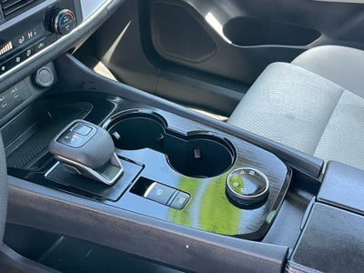 2024 Nissan Rogue SV Cloth Seating