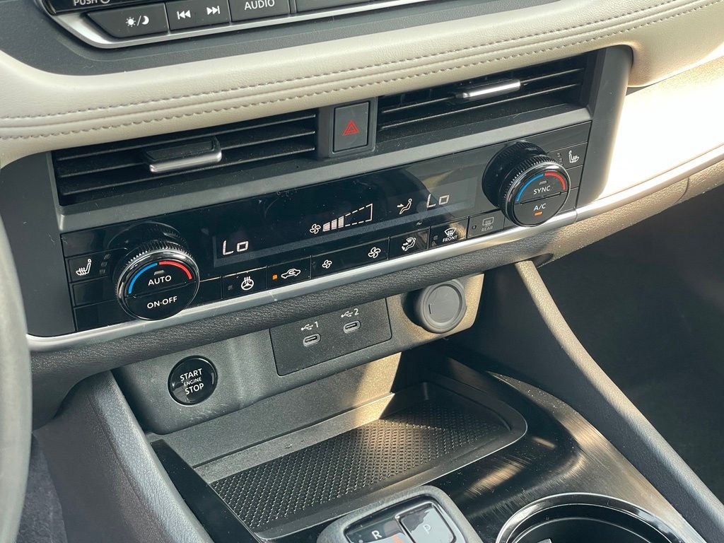2024 Nissan Rogue SV Premium
