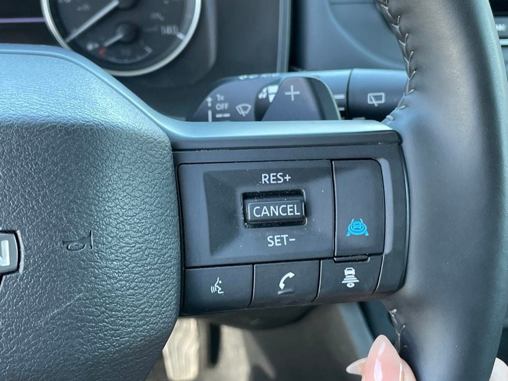 2025 Nissan Rogue SV Cloth Seating