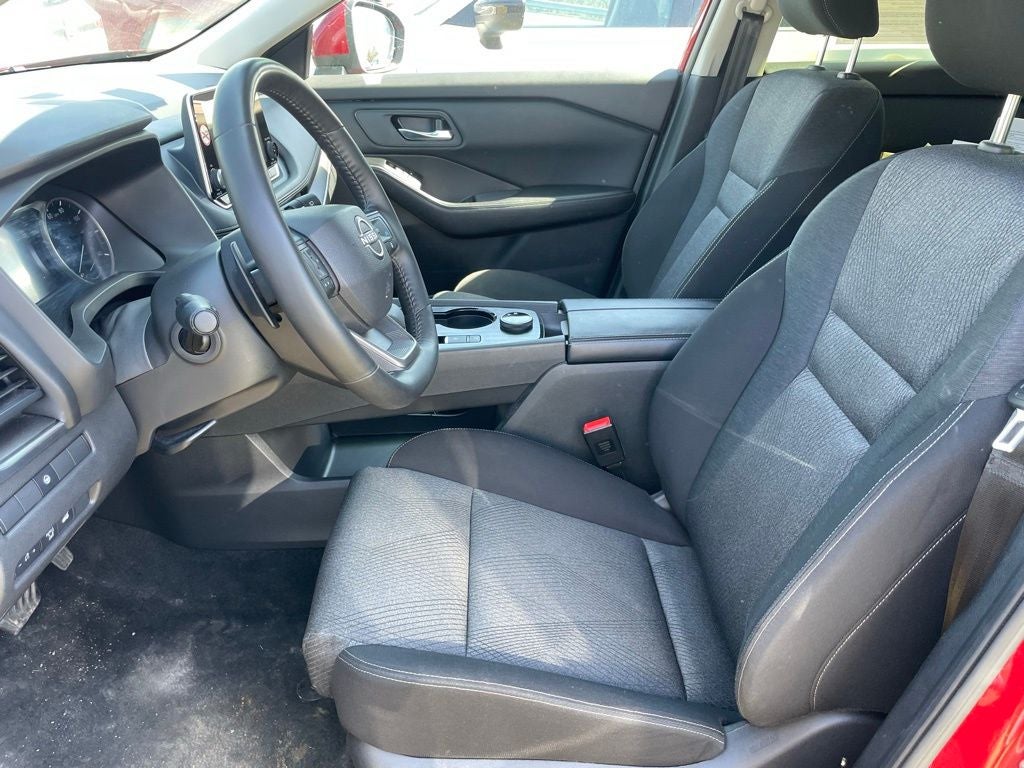 2025 Nissan Rogue SV Cloth Seating