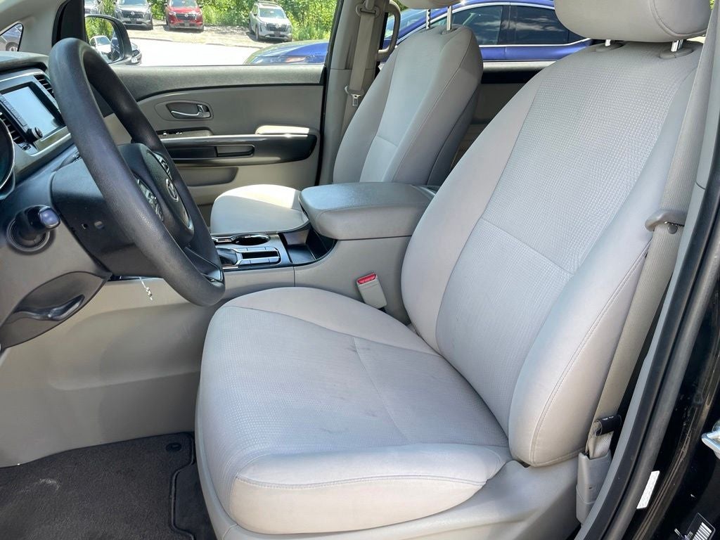 2020 Kia Sedona LX
