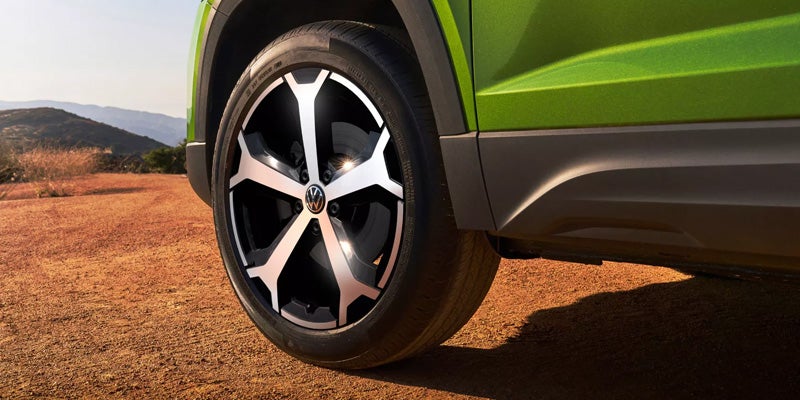 Alloy wheel close-up of Taos